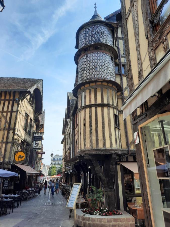 Appartement 70M² 3 Chambres Avec 3 Lits 2 Places Troyes Dış mekan fotoğraf